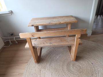 Vintage houten kinderbureau schoolbank beschikbaar voor biedingen