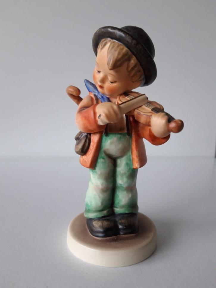 Hummel beeldje nr. 4, Verzamelen, Beelden en Beeldjes, Gebruikt, Hummel, Ophalen of Verzenden