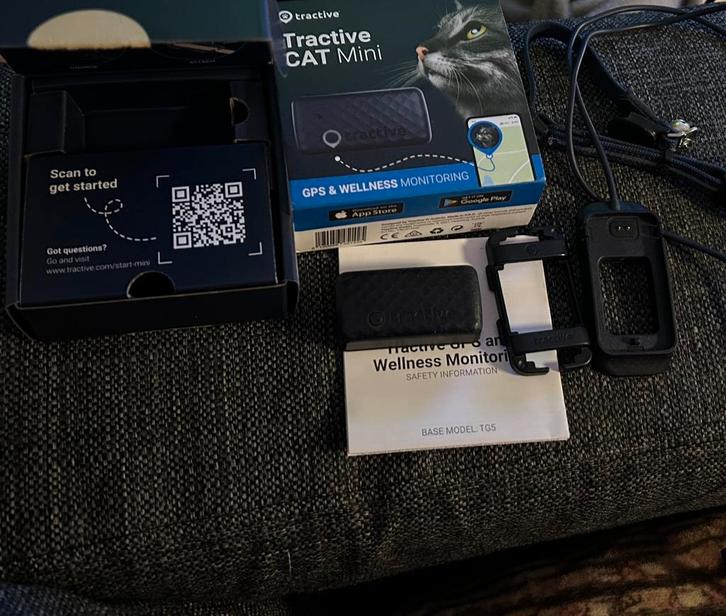 Tractive cat mini tracker, Dieren en Toebehoren, Kattenhalsbanden en Penningen, Gebruikt, GPS, Ophalen of Verzenden