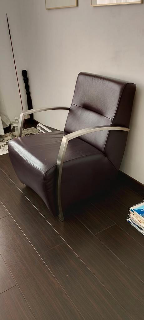 Donkerpaarse lederen stoel, Huis en Inrichting, Fauteuils, Ophalen