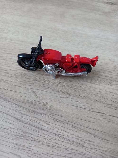9 oude auto's raceauto's en 1 motor - 1974, 1993, Hobby en Vrije tijd, Modelauto's | Overige schalen, Gebruikt, Auto, Ophalen of Verzenden