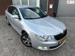 Skoda Superb 1.8 TSI Ambition Business Line / Navi / PDC / C, Voorwielaandrijving, Euro 5, Stof, 4 cilinders