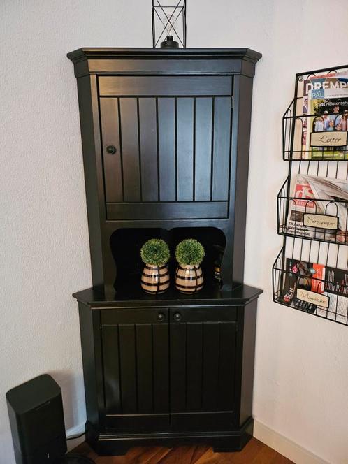 Zwarte hoekkast met veel ruimte, Huis en Inrichting, Kasten | Buffetkasten, Gebruikt, 150 tot 200 cm, 50 tot 100 cm, 25 tot 50 cm