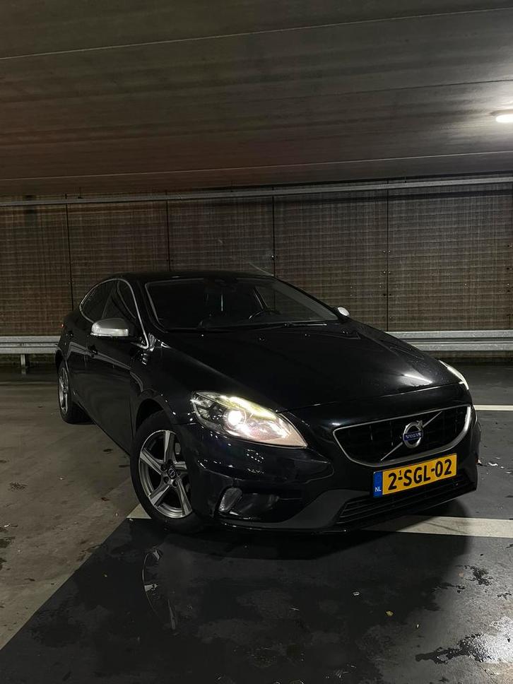 Volvo V40 D2 1.6 R-design, Auto's, Volvo, Particulier, V40, ABS, Adaptieve lichten, Airbags, Airconditioning, Bluetooth, Bochtverlichting