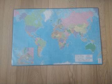 Wereldkaart  beschikbaar voor biedingen