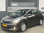 Toyota Verso 1.8 VVT-i AUTOMAAT Dynamic 7 pers I PANO I AIRC, Auto's, Toyota, Gebruikt, 4 cilinders, Zwart, 14 km/l