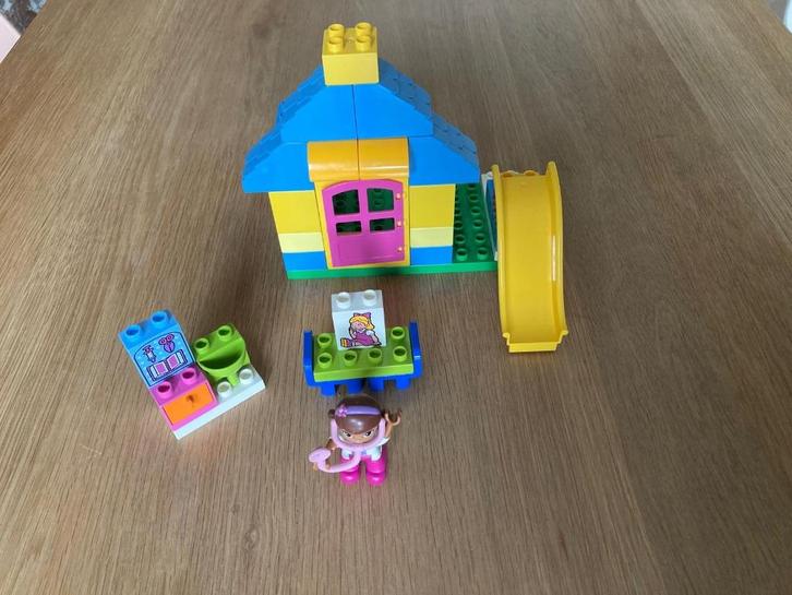 Duplo McStuffins Tuinkliniek - ⁠set 10606, Kinderen en Baby's, Speelgoed | Duplo en Lego, Zo goed als nieuw, Duplo, Complete set