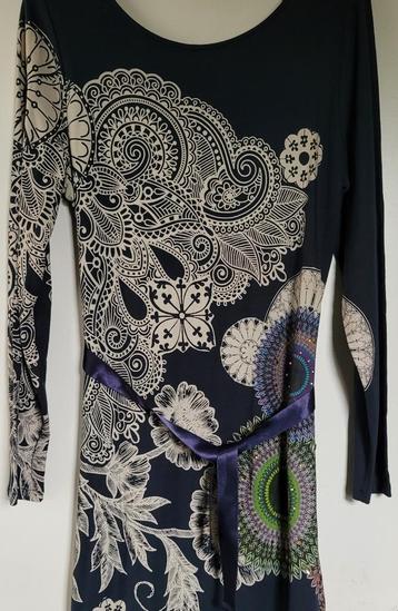 Nieuwe DESIGUAL Jurk / Winterjurk Maat: XL / 42 beschikbaar voor biedingen