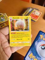 Electrode 046/185 Holo Vivid Voltage Pokemon, Verzenden, Zo goed als nieuw, Losse kaart, Foil