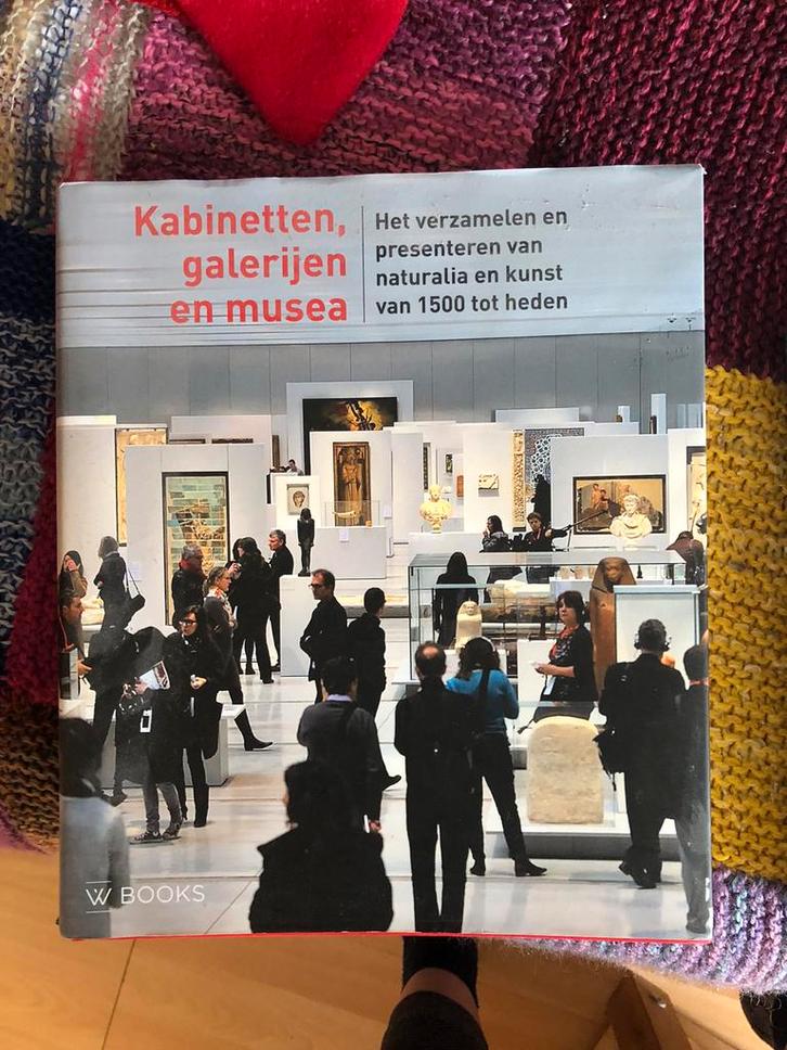 Kabinetten,galerijen en musea, Boeken, Kunst en Cultuur | Fotografie en Design, Zo goed als nieuw, Ophalen of Verzenden