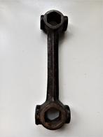 antieke fiets/ moersleutel/hond bot, Ophalen of Verzenden, Gebruikt, Overig gereedschap