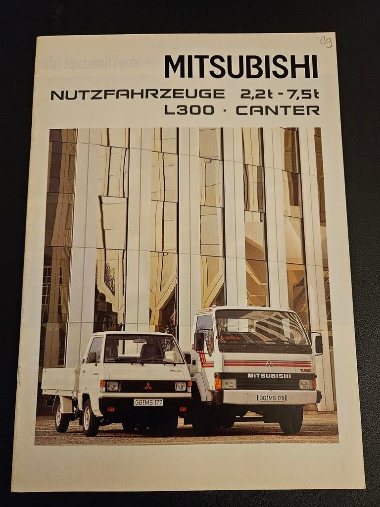 Brochure Mitsubishi Nutzfahrzeuge L300 & Canter 1989, Ophalen of Verzenden, Zo goed als nieuw, Mitsubishi