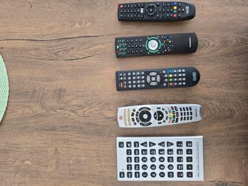 Te koop: Afstandsbedieningen – €5 per stuk beschikbaar voor biedingen