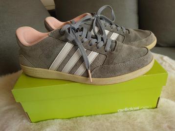 Adidas sneakers maat 39 1/3 beschikbaar voor biedingen