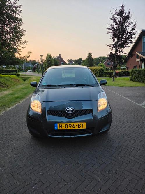 Toyota Yaris 1.0 12V 2009 Grijs | NIEUWE APK, Auto's, Toyota, Particulier, Yaris, ABS, Airbags, Centrale vergrendeling, Elektrische buitenspiegels