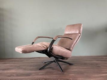 Leren draaibare relax fauteuil / relax stoel / relaxstoel beschikbaar voor biedingen