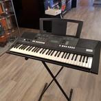 Yamaha PSR-E423 + adapter + statief + voet pedaal €169.99, 61 toetsen, Gebruikt, Ophalen of Verzenden, Yamaha