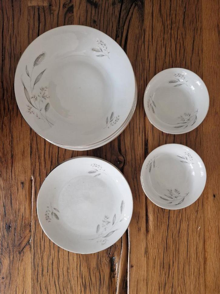 Vintage Porseleinen Servies tarwe - bohemia czechoslovakia, Antiek en Kunst, Antiek | Servies compleet, Ophalen of Verzenden