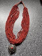 Bloedkoraal ketting Antiek Himalaya, Amulet, Ophalen, Zilver, Ketting, Met edelsteen