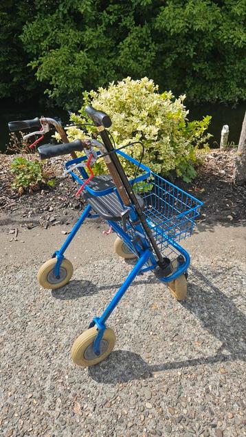 Opvouwbare rolstoel/rollator  beschikbaar voor biedingen