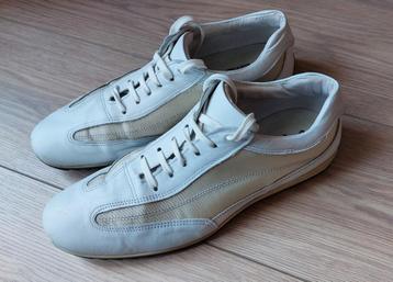 Sneakers - maat 43 (als nieuw) beschikbaar voor biedingen