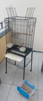 Te koop grote  papegaaien- vogel kooi op standaa, Dieren en Toebehoren, Ophalen, Zo goed als nieuw, Metaal, Vogelkooi