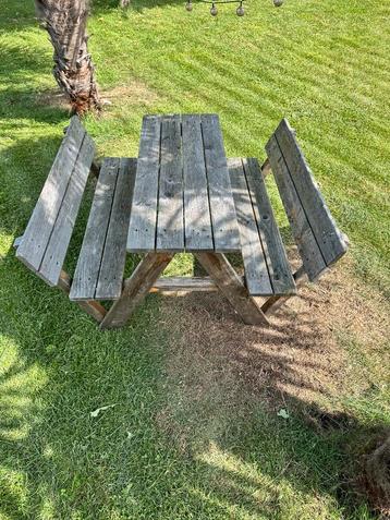 Kinder picknick tafel beschikbaar voor biedingen