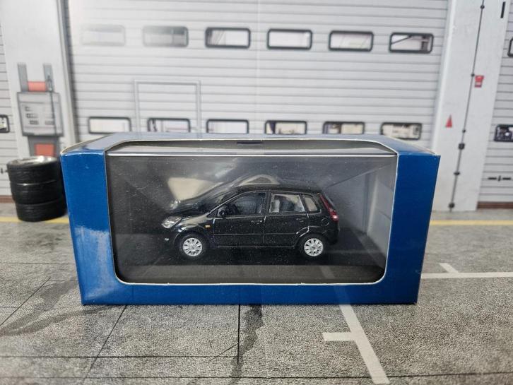 Minichamps Ford Fiesta 2003 1/43 in ovp, Hobby en Vrije tijd, Modelauto's | 1:43, Zo goed als nieuw, Auto, MiniChamps, Ophalen of Verzenden