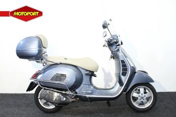 Vespa GTS 300 ABS (bj 2016) beschikbaar voor biedingen