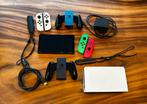 Switch oled wit, Spelcomputers en Games, Spelcomputers | Nintendo Switch, Ophalen, Zo goed als nieuw, Met 2 controllers, Switch OLED