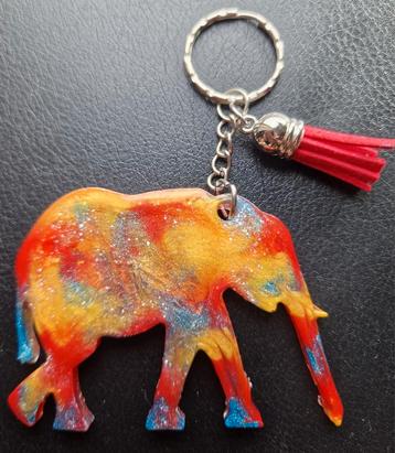 Sleutelhanger olifant  beschikbaar voor biedingen