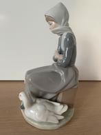Lladro Porseleinen Beeldje - Meisje met Gans, Antiek en Kunst, Ophalen of Verzenden