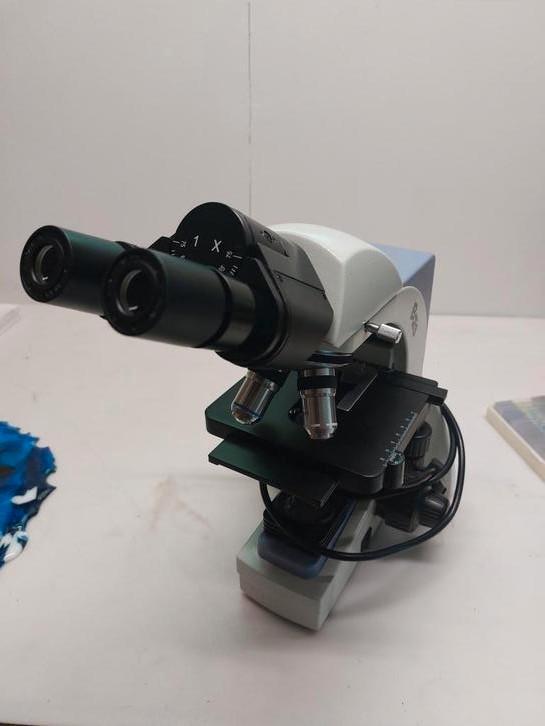 Biologische binoculaire microscoop N-120A als nieuw, Hobby en Vrije tijd, Overige Hobby en Vrije tijd, Zo goed als nieuw, Ophalen