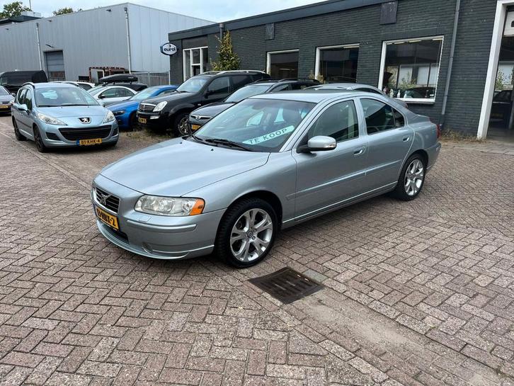 Volvo S60 2.4 140PK 2008 Grijs Airco APK, Auto's, Volvo, Bedrijf, S60, ABS, Airbags, Airconditioning, Boordcomputer, Centrale vergrendeling