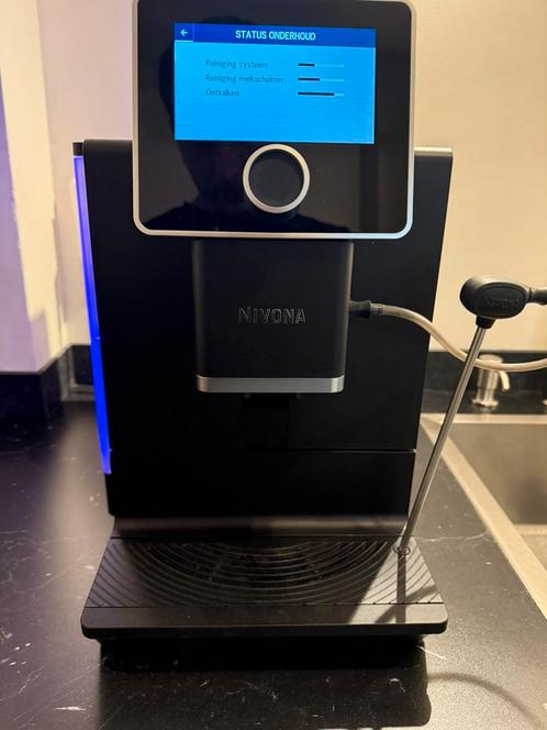 Nivona 690, Witgoed en Apparatuur, Koffiezetapparaten, Zo goed als nieuw, Gemalen koffie, Koffiebonen, Koffiemachine, 2 tot 4 kopjes
