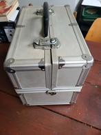 Stevige Aluminium vintage kist koffer met houten binnenkant, Minder dan 50 cm, 50 tot 100 cm, Ophalen of Verzenden, Zo goed als nieuw