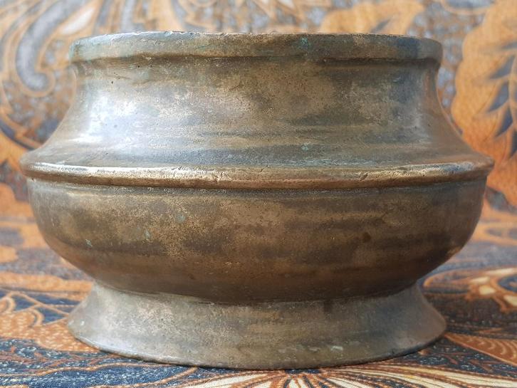 Prachtige antieke Oosterse pot van brons 13 cm. 18de eeuw., Antiek en Kunst, Antiek | Koper en Brons, Brons, Ophalen of Verzenden
