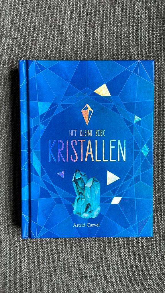 Astrid Karvel - het kleine boek Kristallen, Boeken, Overige Boeken, Zo goed als nieuw, Ophalen of Verzenden
