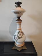 Grote antieke Franse staande opaline olielamp, Ophalen of Verzenden