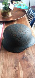 Ww2 SD helm Q64 binnenin genummerd nr 40, Ophalen of Verzenden, Landmacht, Helm of Baret