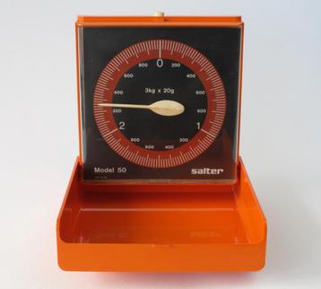 Vintage oranje keukenweegschaal - Salter Model 50 weegschaal beschikbaar voor biedingen