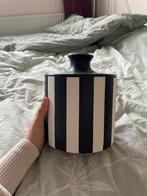 Mooie zwart witte vaas/pot met strepen, Huis en Inrichting, Woonaccessoires | Vazen, Ophalen, Gebruikt, Zwart, Aardewerk of Porselein