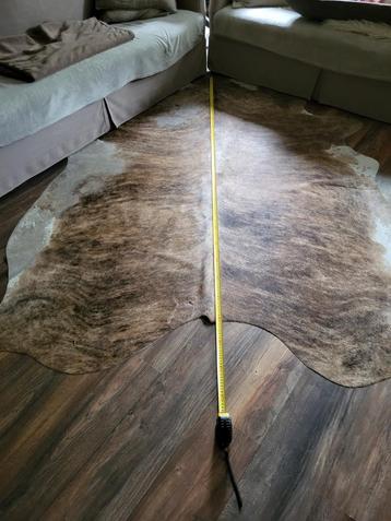 Zeer mooie koeienhuid koeienkleed bruin   beschikbaar voor biedingen