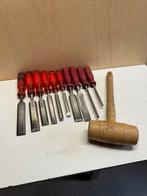10 Nooitgedagt beitels met houten hamer, Ophalen of Verzenden
