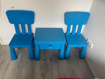 Kindertafel met 2 Stoelen Mammut beschikbaar voor biedingen