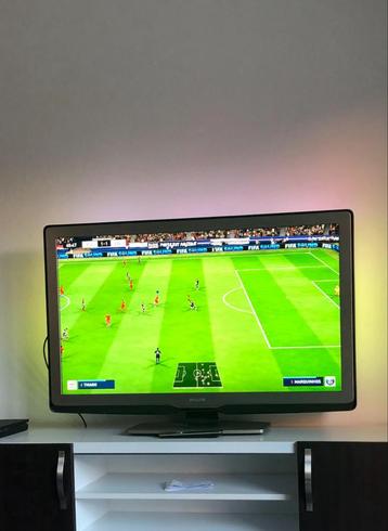 Groote Philips Tv beschikbaar voor biedingen
