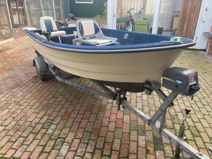 Visboot, Watersport en Boten, Vis- en Consoleboten, 10 tot 30 pk, 3 tot 6 meter, Benzine, Buitenboordmotor, Polyester, Verzenden