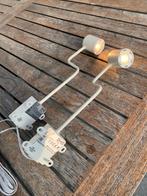 2x witte IKEA URSULT LED Kastlamp - Dimbaar & Zuinig, Ophalen of Verzenden, Gebruikt, Kunststof, Minder dan 100 cm