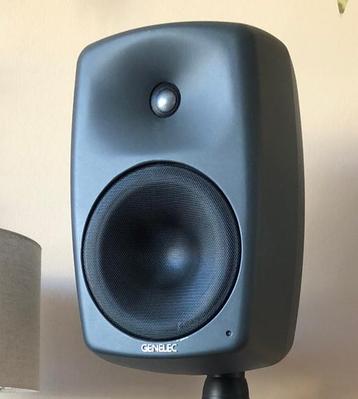 Gezocht 1 losse Genelec 8050BMP