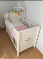 Te koop mooi ledikantje met afwasbare matras., Ophalen of Verzenden, Zo goed als nieuw, Jongetje of Meisje